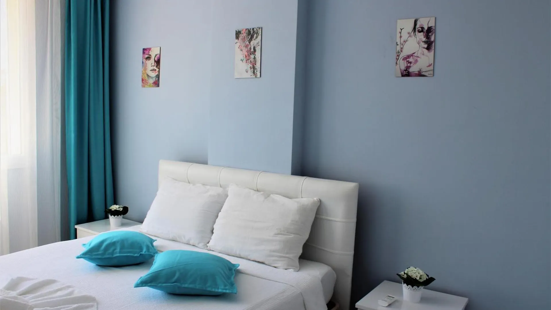 Mavi Restaurant & Apartments 1 Didim