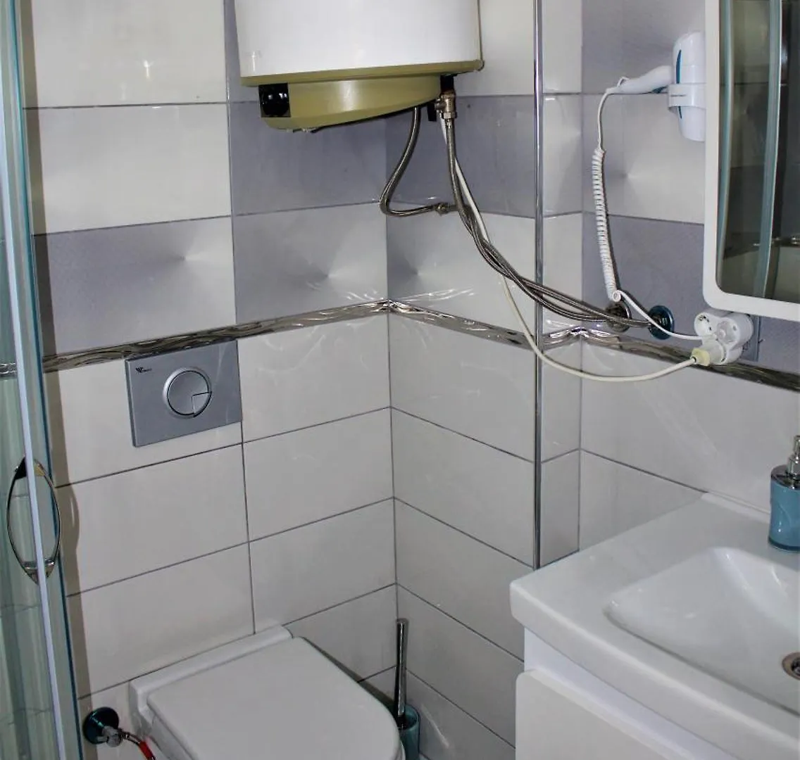 Mavi Restaurant & Apartments 1 Didim